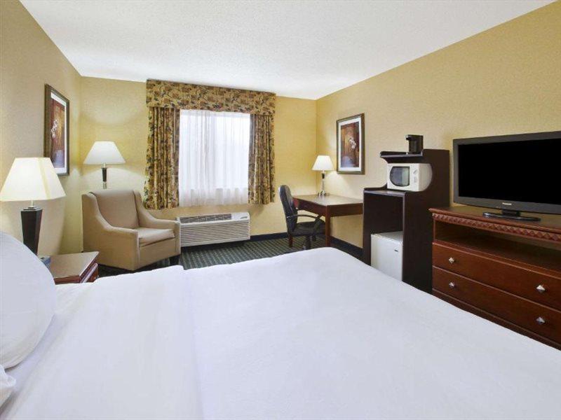 Quality Inn Marshall Near I-69 Exteriör bild