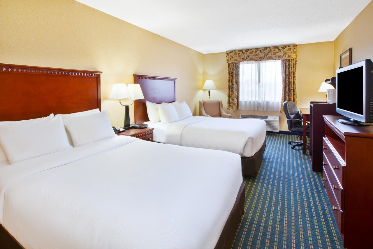 Quality Inn Marshall Near I-69 Exteriör bild