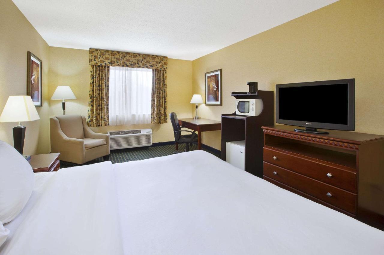 Quality Inn Marshall Near I-69 Exteriör bild