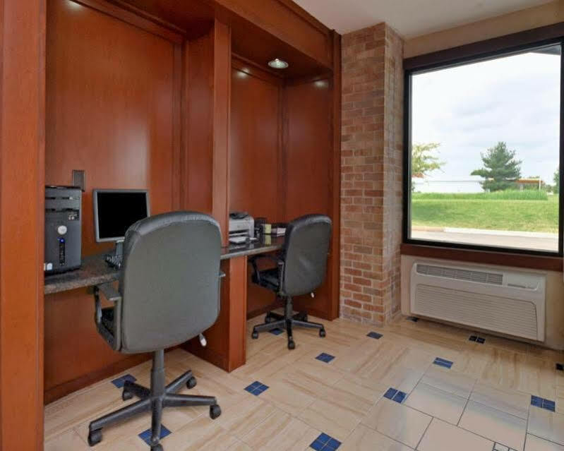 Quality Inn Marshall Near I-69 Exteriör bild