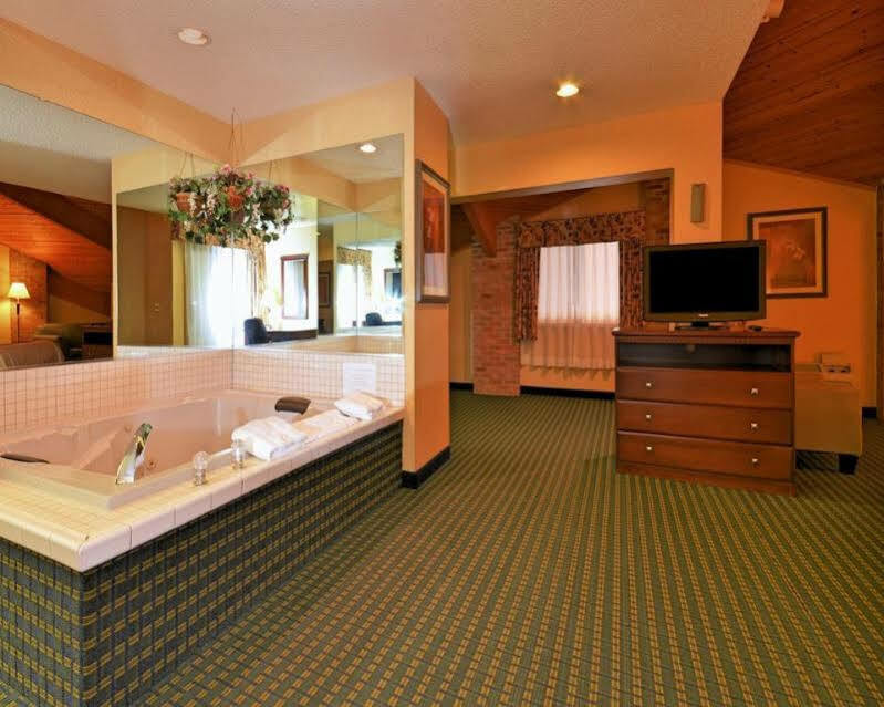 Quality Inn Marshall Near I-69 Exteriör bild